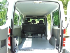 Bis zu 4 Rollstuhlpltze und 4 Begleitpersonen